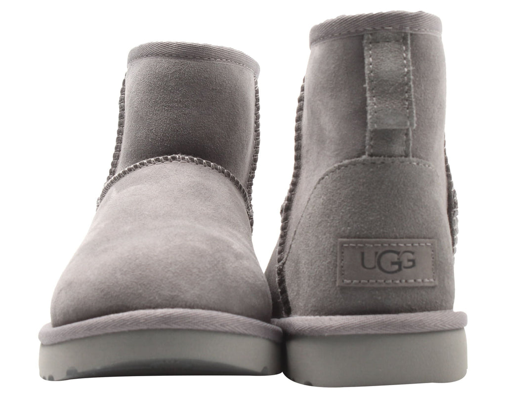 UGG Women's Classic Mini II Winter Boot 6