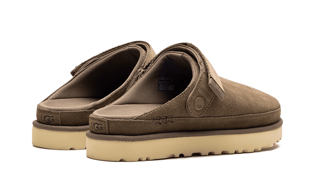 UGG WOMENS Goldenstar Clog Womens "Chestnut" 1138252 CHE 1138252 CHE from Stadium Goods