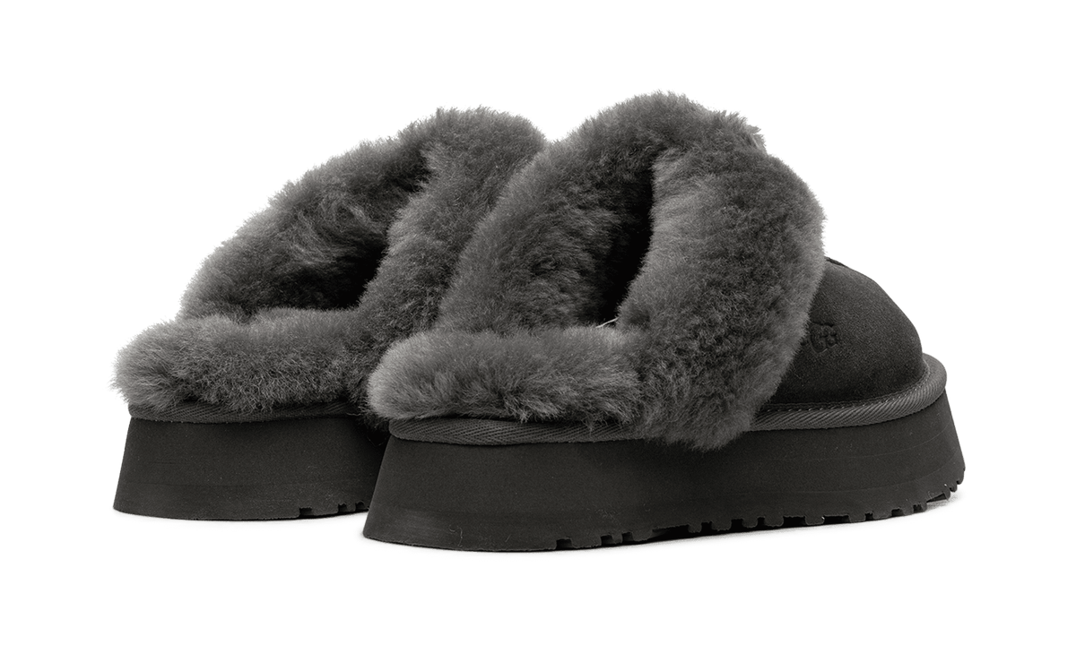 UGG WOMENS DISQUETTE Womens "Charcoal" 1122550 CHRC 1122550 CHRC from Stadium Goods
