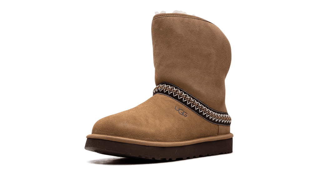 UGG WOMENS Classic Short Crescent Boot Womens "Chestnut" 1161770 CHE 1161770 CHE from Stadium Goods