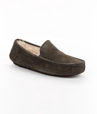 UGG Men's Ascot Suede Slippers