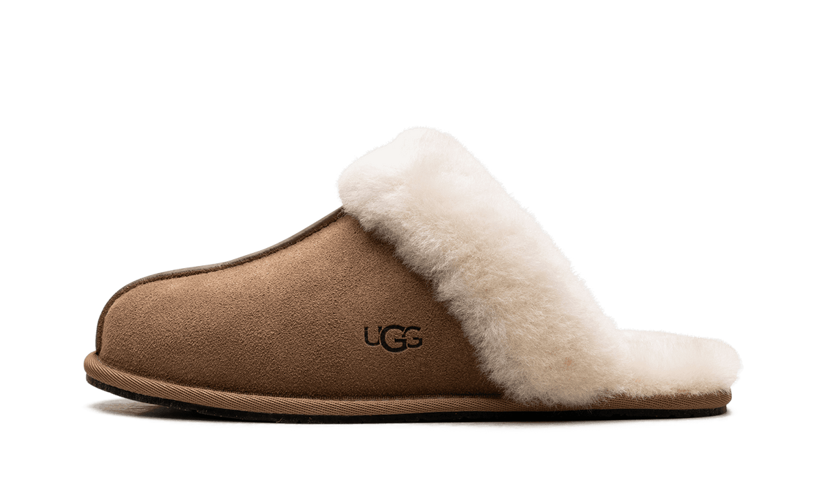 UGG WOMENS SCUFFETTE II WMNS "Chestnut" 1106872 CHE from Stadium Goods