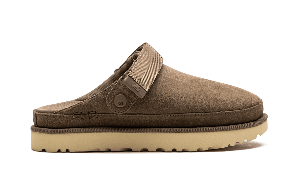UGG WOMENS Goldenstar Clog Womens "Chestnut" 1138252 CHE 1138252 CHE from Stadium Goods